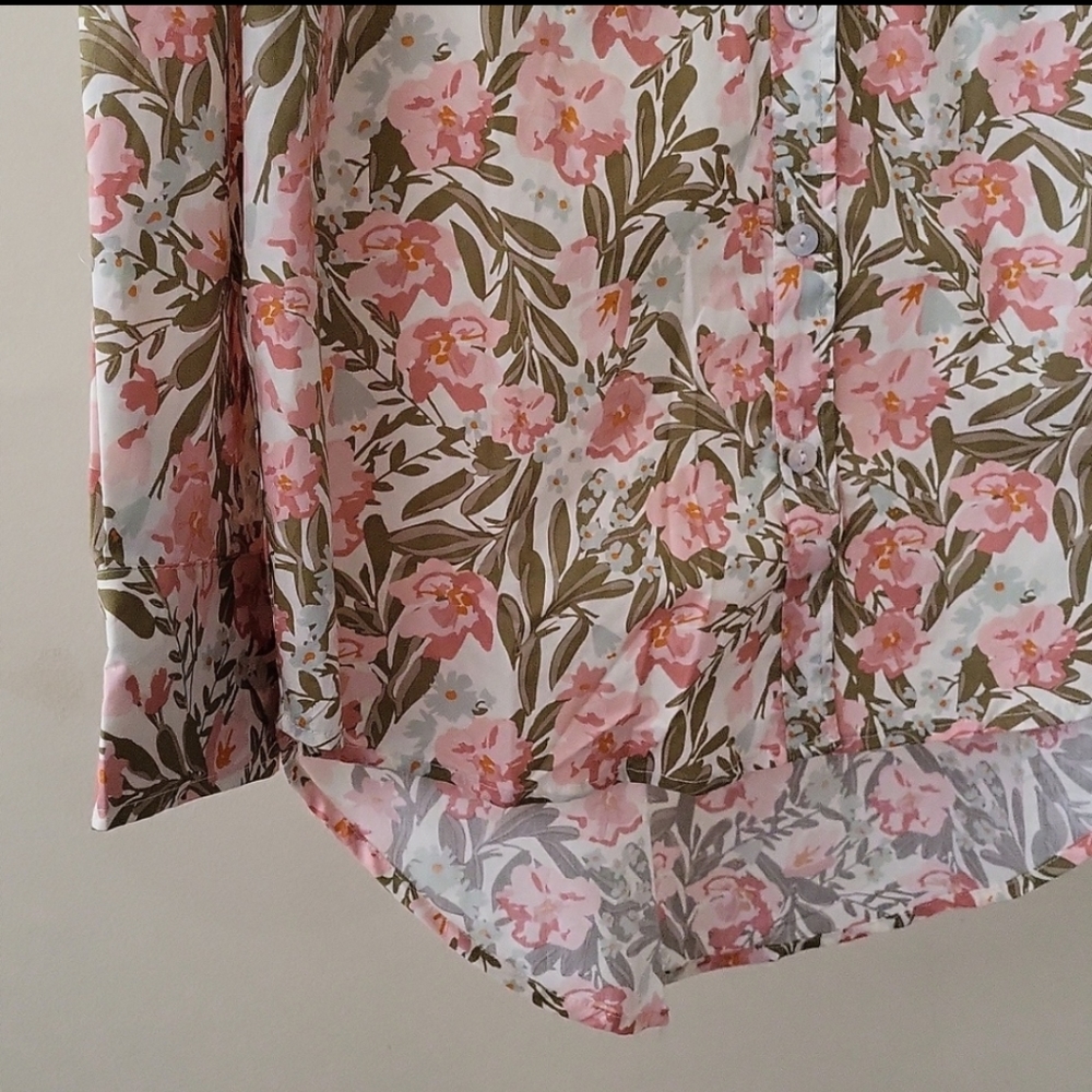 Joie 100% Cotton Button Down Shirt in Floral Print - Picture 3 of 9